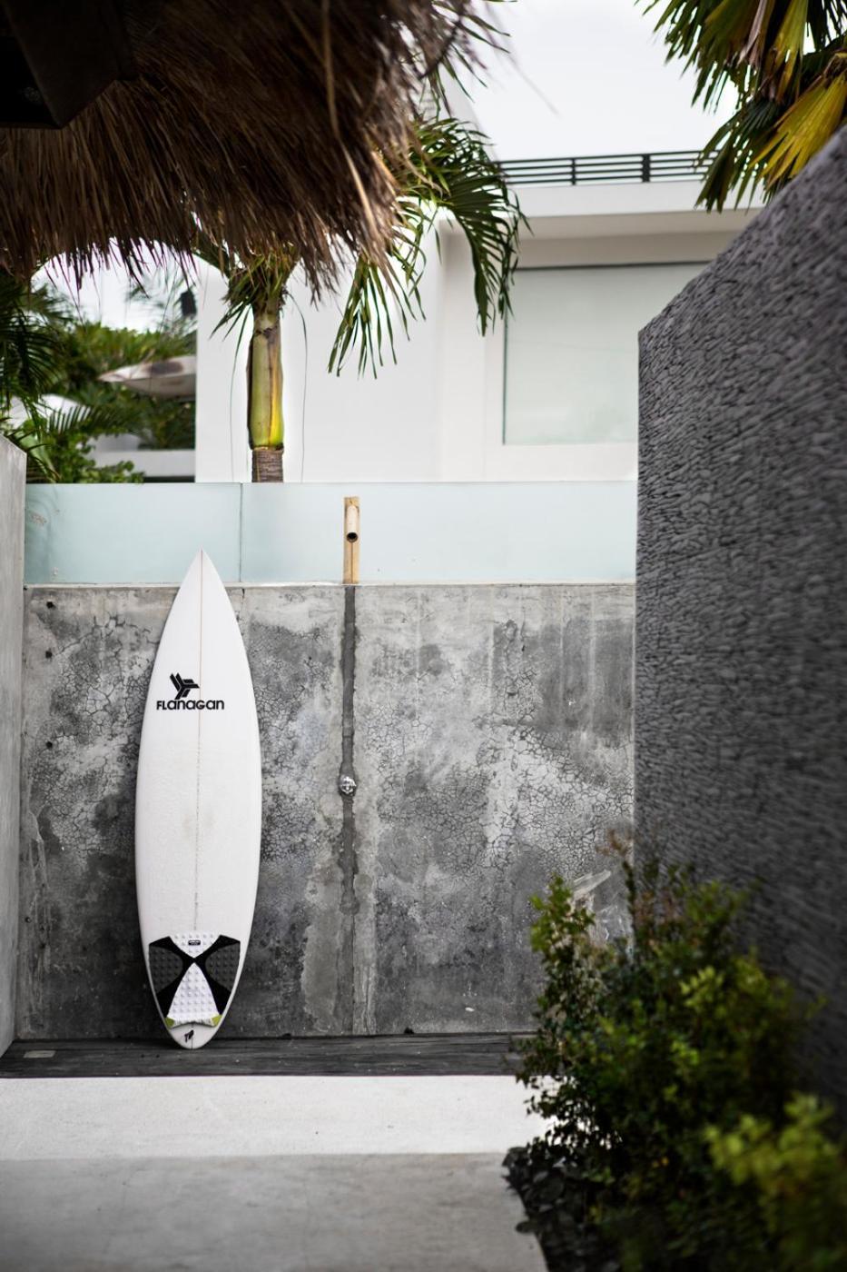 Surflodge Limasan Bali Kerobokan Екстериор снимка